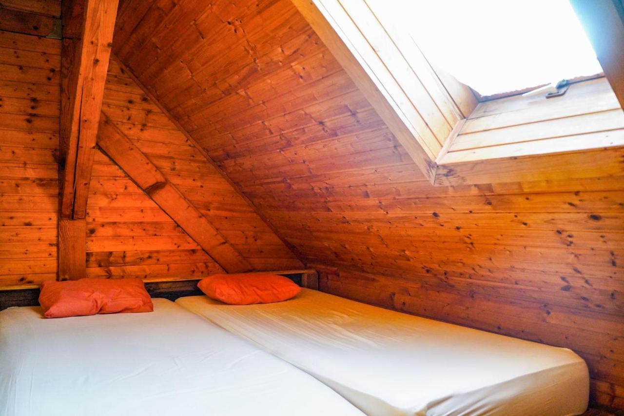 Planinarski Dom "Bijele Stijene" Mountain Lodge Tuk Vojni Zewnętrze zdjęcie